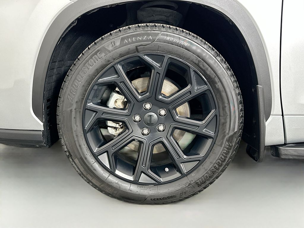 2022 Toyota Highlander L 30
