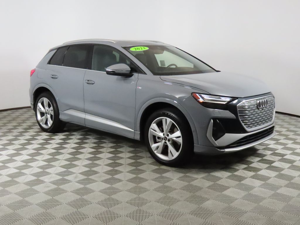 Thumbnail: 2023 Audi Q4 e-tron - 7
