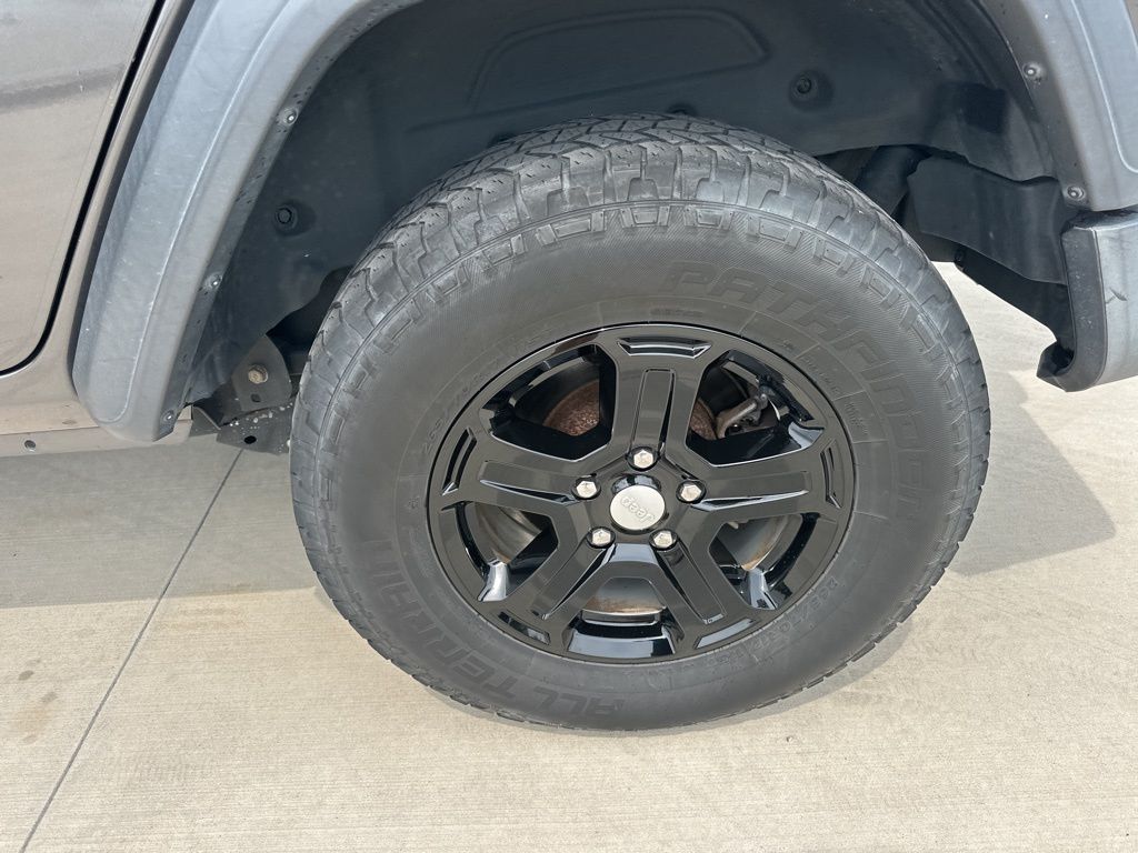 2019 Granite Crystal Metallic Clearcoat Jeep Wrangler Unlimited Unlimited Sport 4X4 SUV