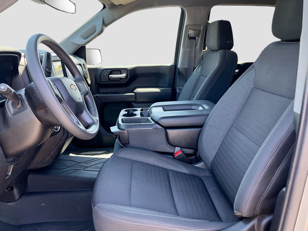Used 2023 Gray Chevrolet Custom image 19