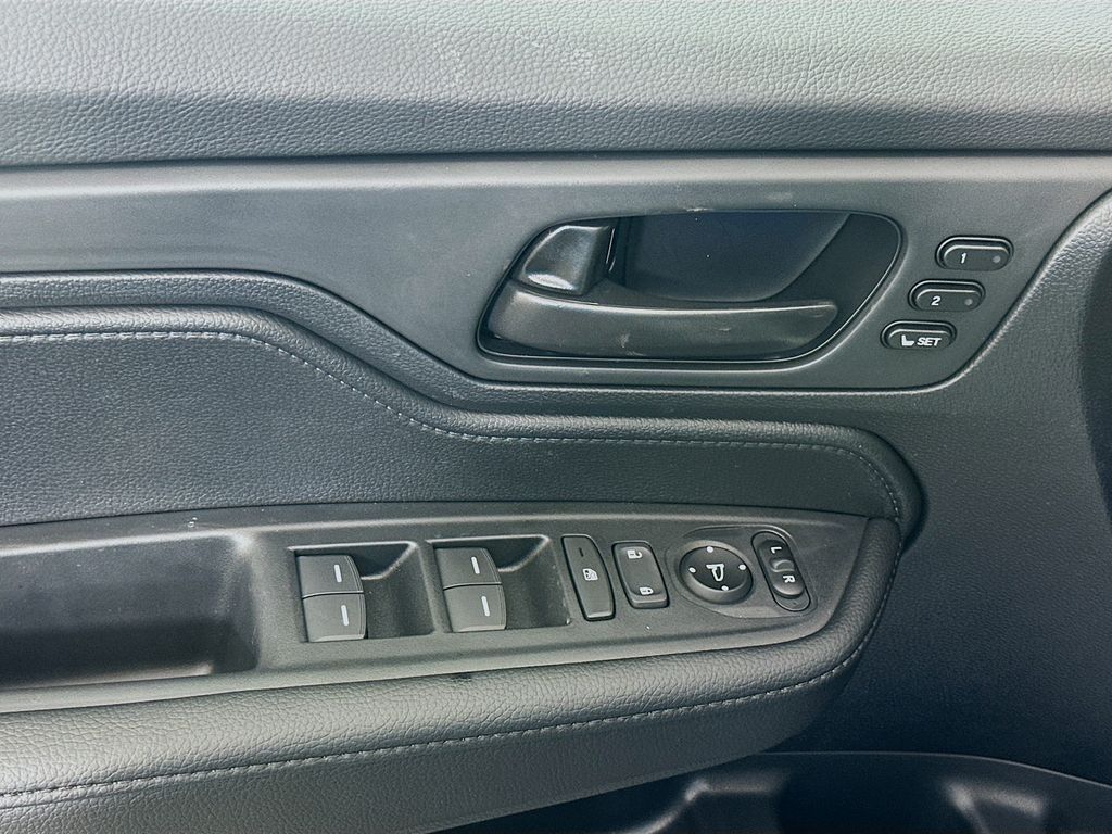 Thumbnail: 2026 Honda Odyssey - 19