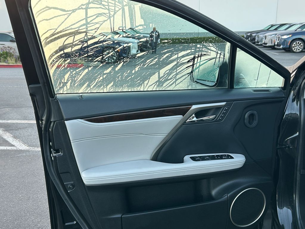 Thumbnail: 2019 Lexus RX - 11