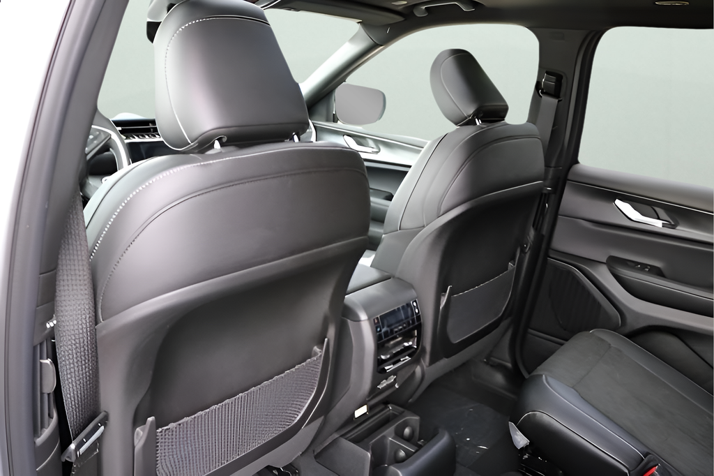 New Car 2025 Jeep Grand Cherokee L  Altitude X For Sale In Austin, Texas