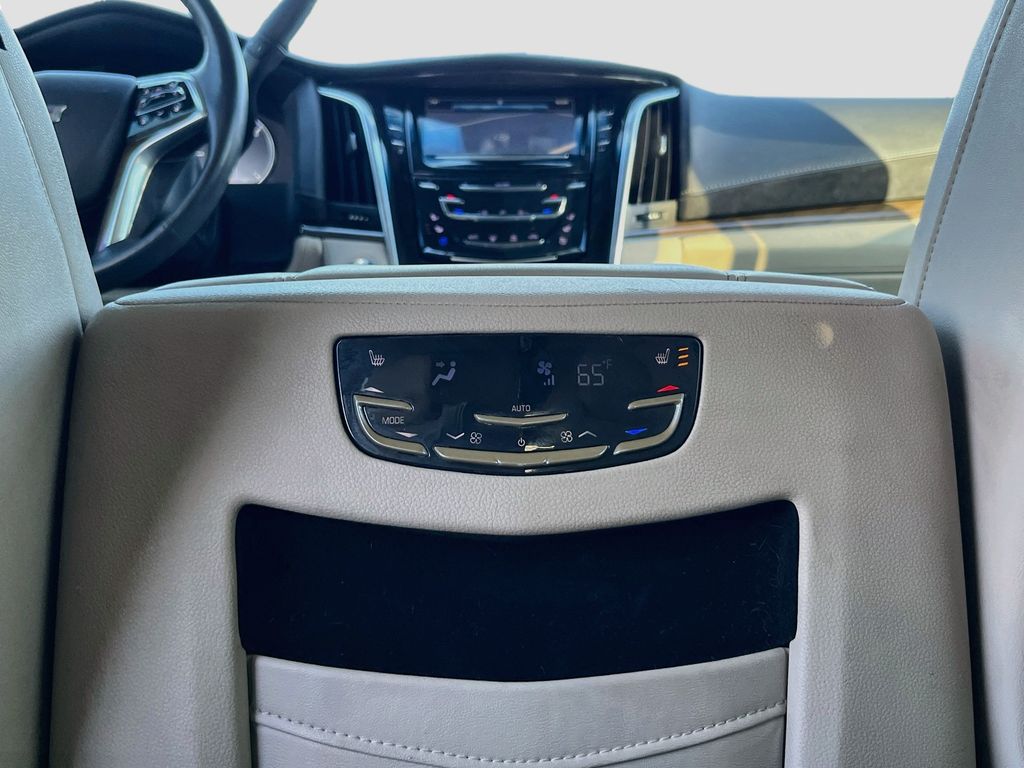 Used 2019 White Cadillac Luxury image 27