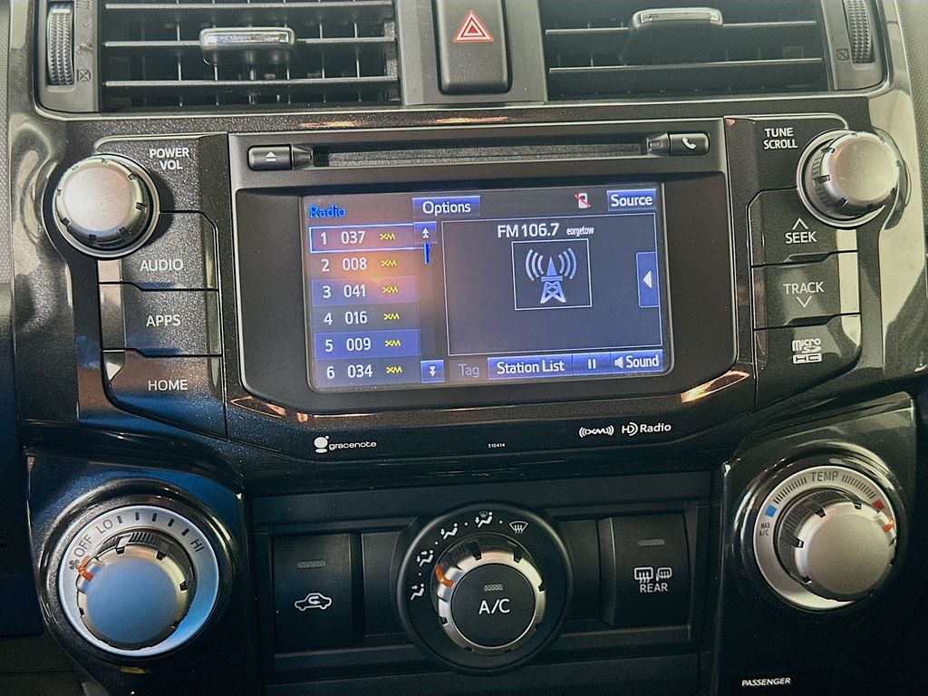 Thumbnail: 2019 Toyota 4Runner - 15