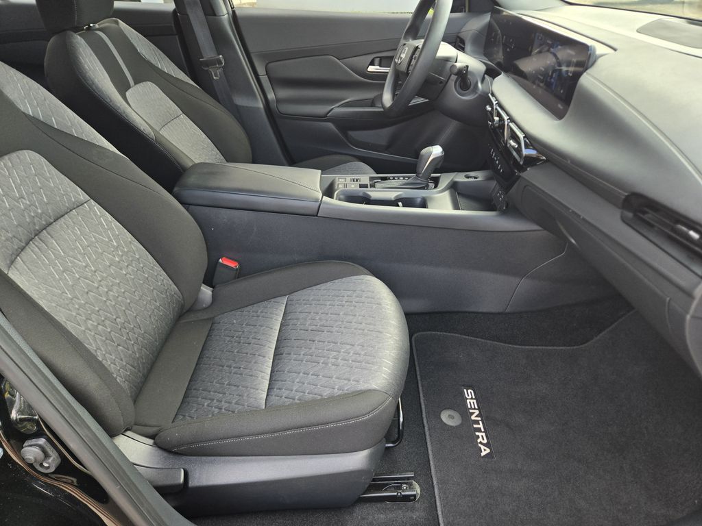 2026 Nissan Sentra SV - 11