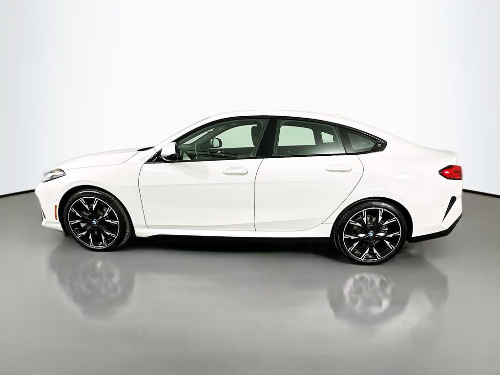 Thumbnail: 2025 BMW 2 Series - 8