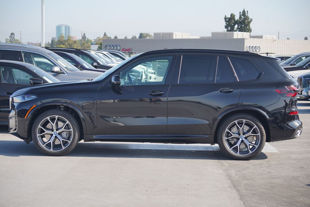 2025 BMW X5 xDrive50e 4