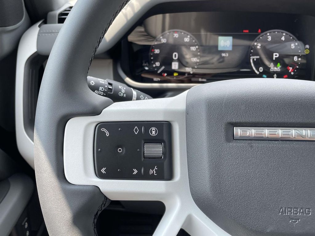 New 2026 Black Land Rover X-Dynamic SE image 35