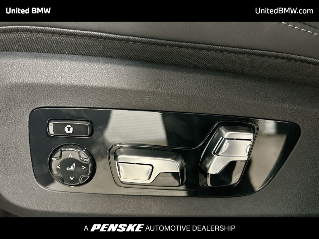 2026 BMW X7 xDrive40i 12