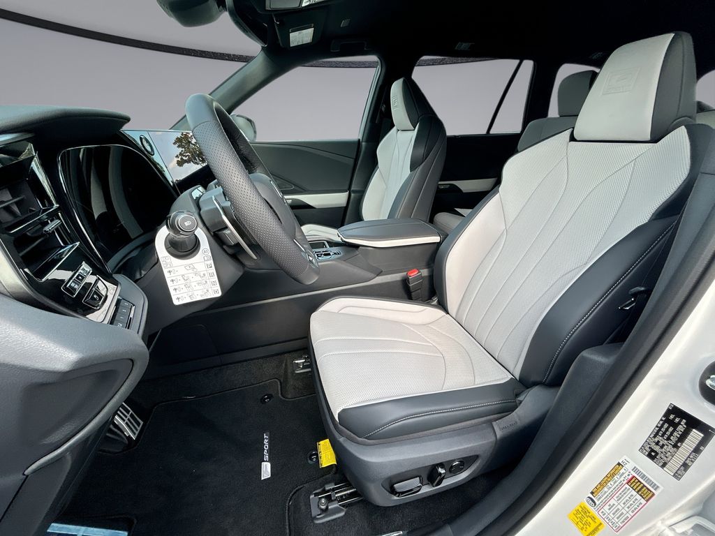 Thumbnail: 2026 Lexus TX - 4