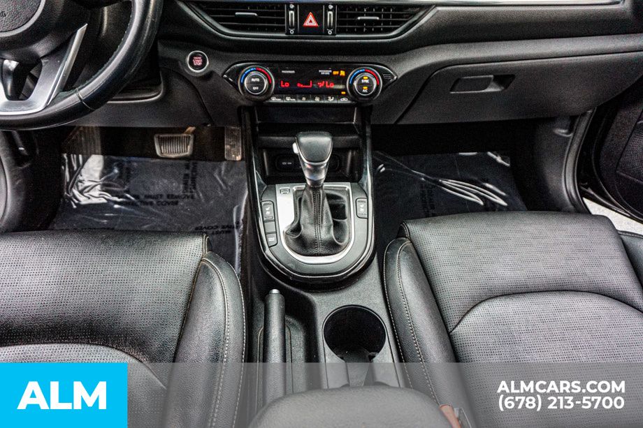 Used 2019 Black Kia EX image 39