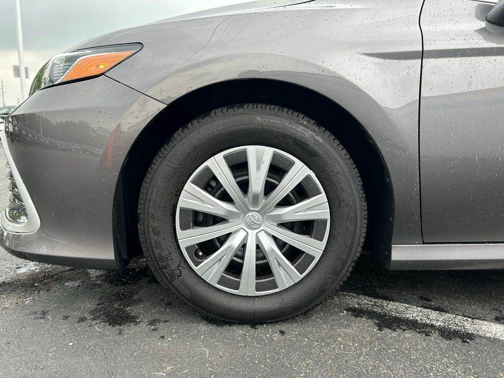 2023 Toyota Camry LE 10