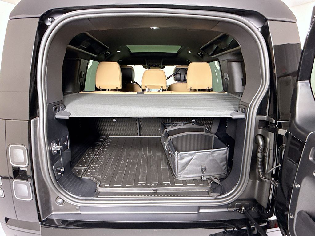 Thumbnail: 2026 Land Rover Defender - 28