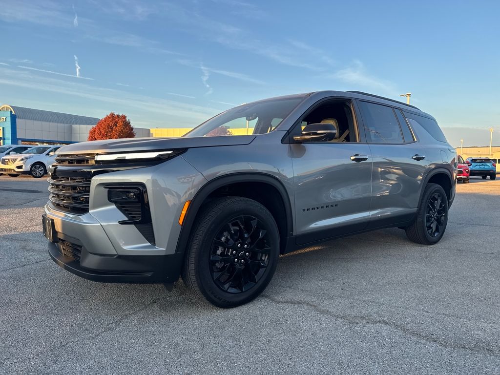 2026 Chevrolet Traverse LT FWD