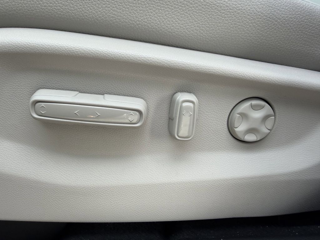 new 2026 Honda Odyssey car, priced at $41,938