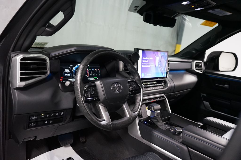 Thumbnail: 2024 Toyota Tundra - 12