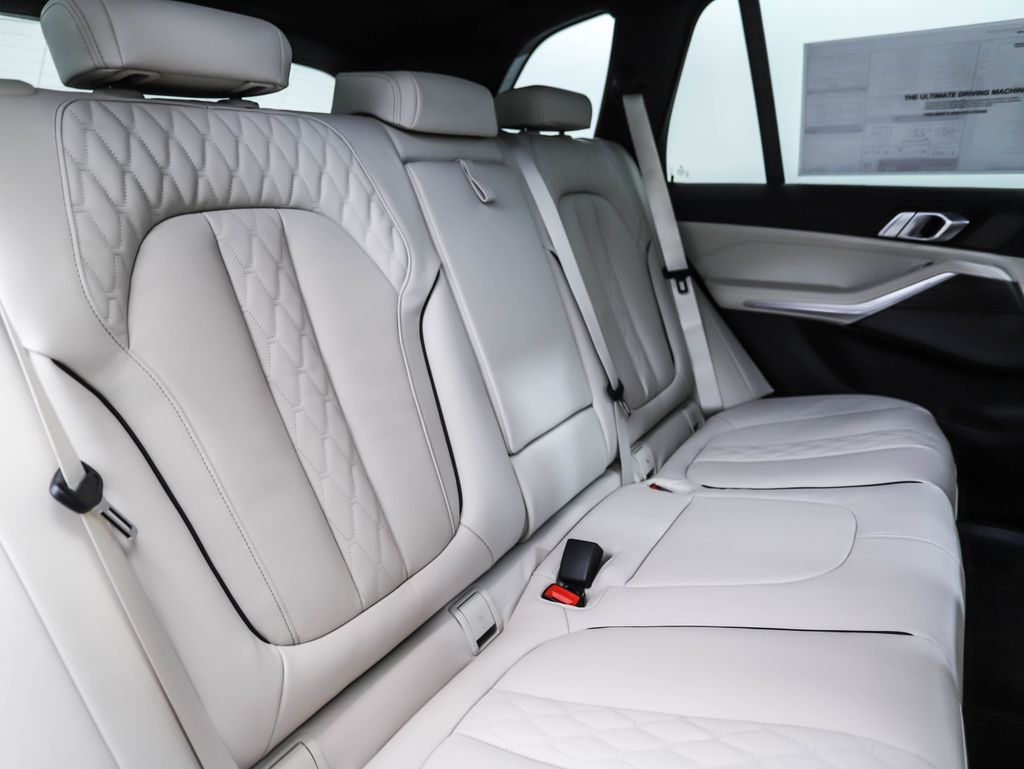 Thumbnail: 2026 BMW X5 - 27