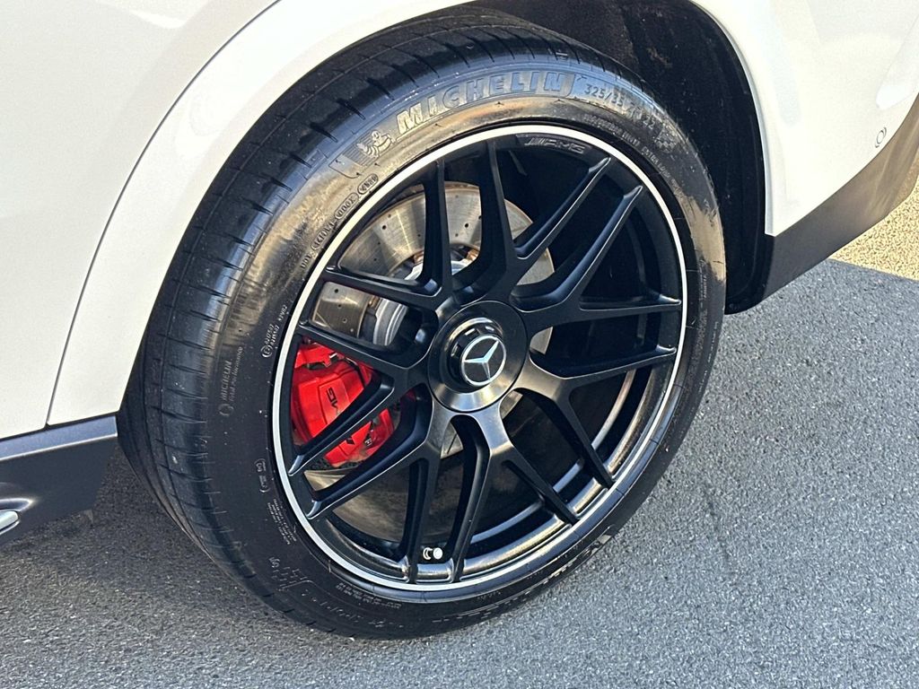 Thumbnail: 2021 Mercedes-Benz GLE - 16