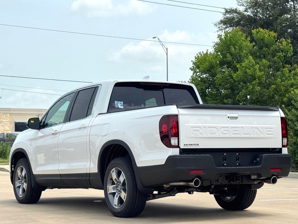 2026 Honda Ridgeline RTL White at Classic Honda Galveston