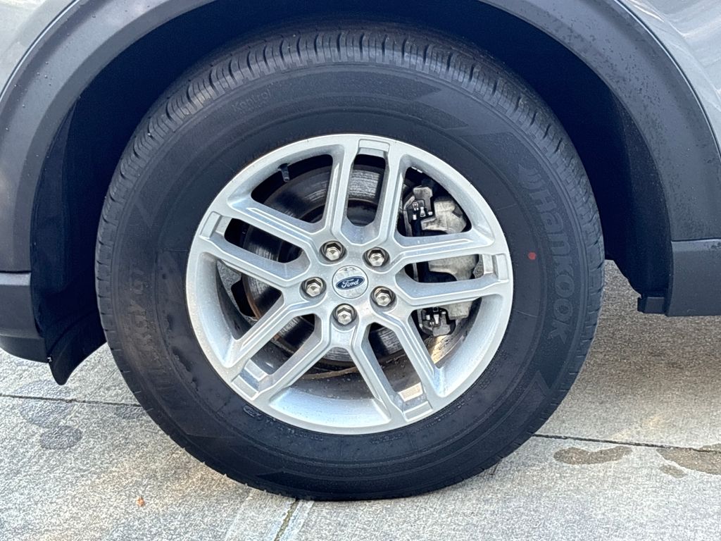 Certified Used 2025 Gray Ford Active image 20