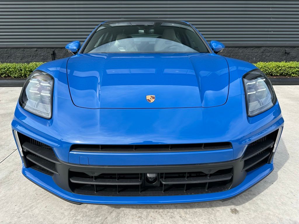 Thumbnail: 2026 Porsche Panamera - 4