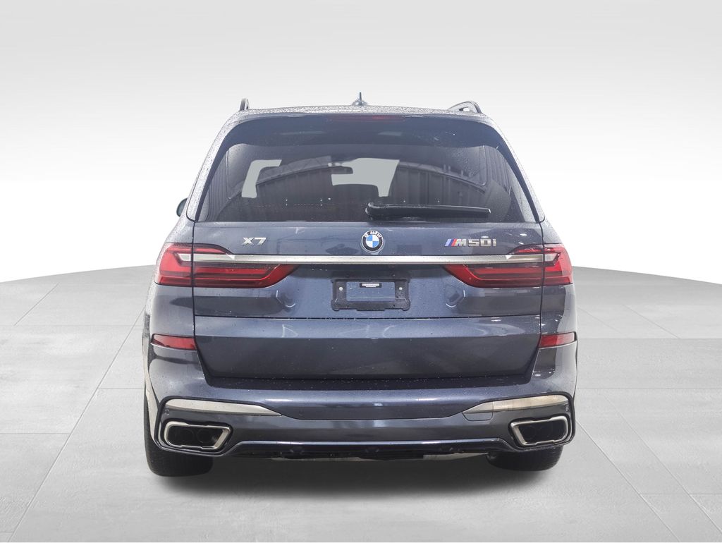 2022 BMW X7 M50i 4