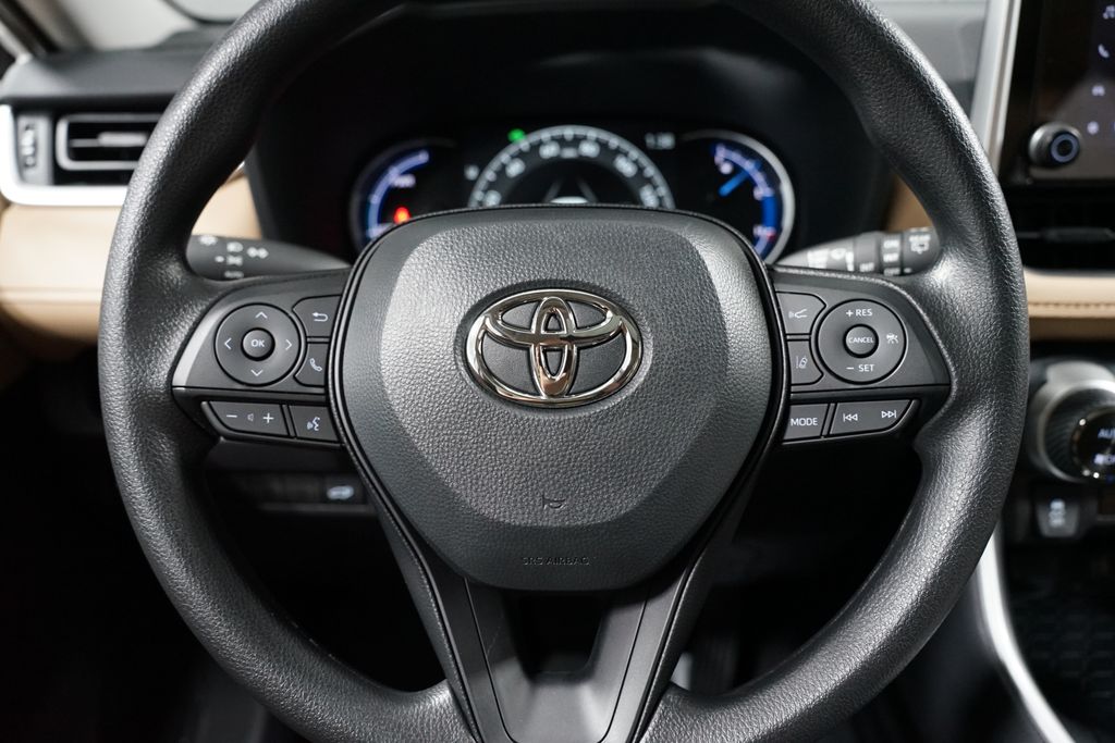 Thumbnail: 2025 Toyota RAV4 - 12