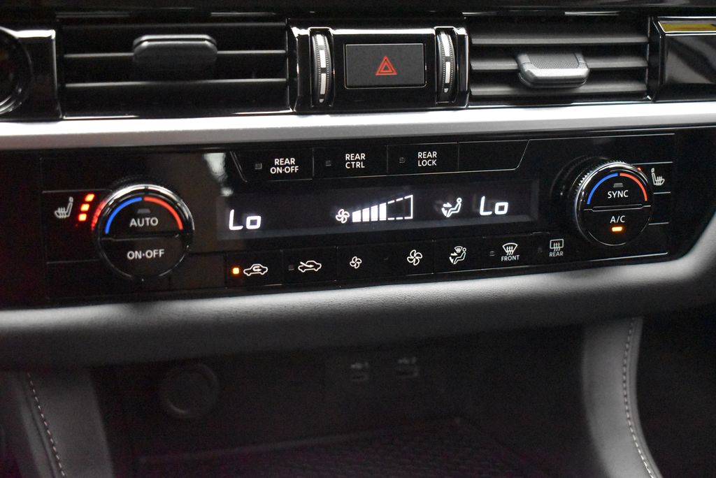 Thumbnail: 2025 Nissan Pathfinder - 19