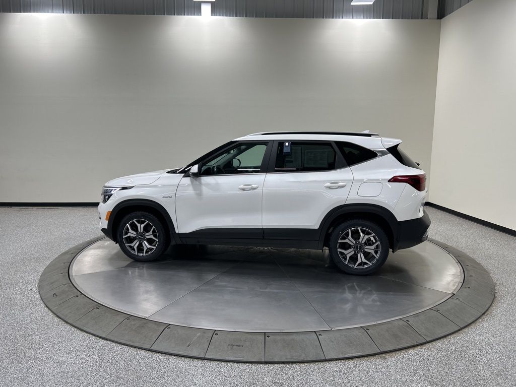 used 2023 Kia Seltos car, priced at $20,879
