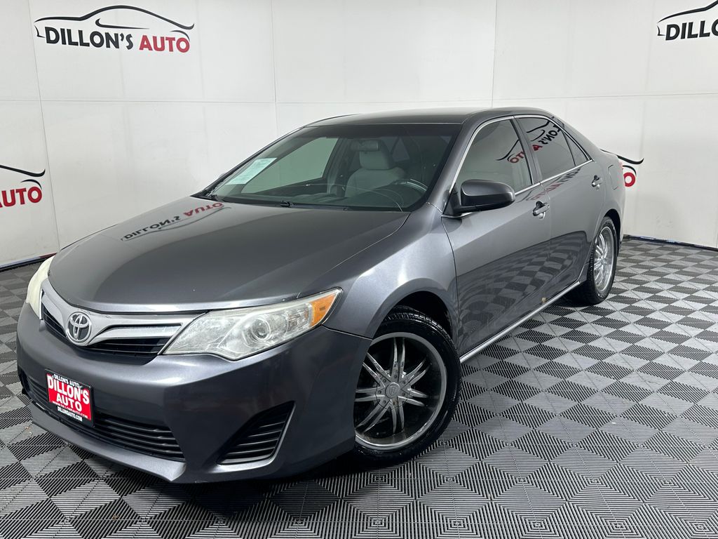 Magnetic Gray Metallic 2013 Toyota Camry LE Sedan Front-Wheel Drive 6-Speed Automatic