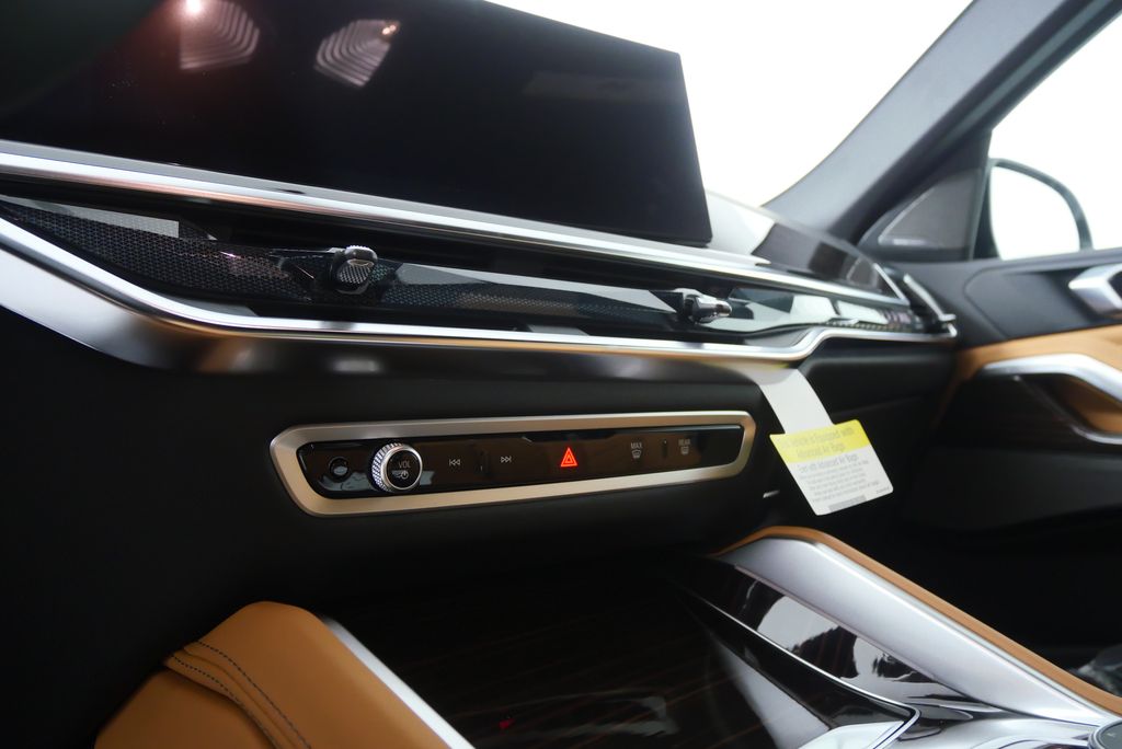 Thumbnail: 2026 BMW X6 - 21