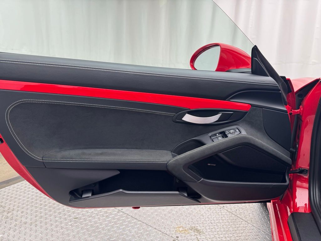 2021 Porsche 718 Cayman GT4 30