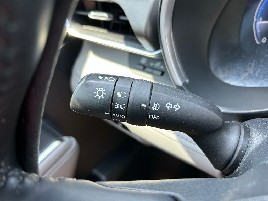 2023 Toyota Highlander L 24