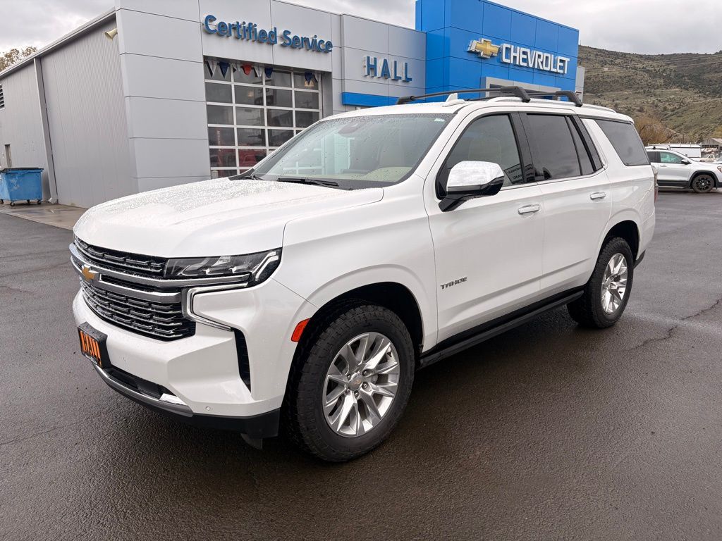 White (Iridescent Pearl Tricoat) 2024 Chevrolet Tahoe Premier 4WD SUV / Crossover Four-Wheel Drive