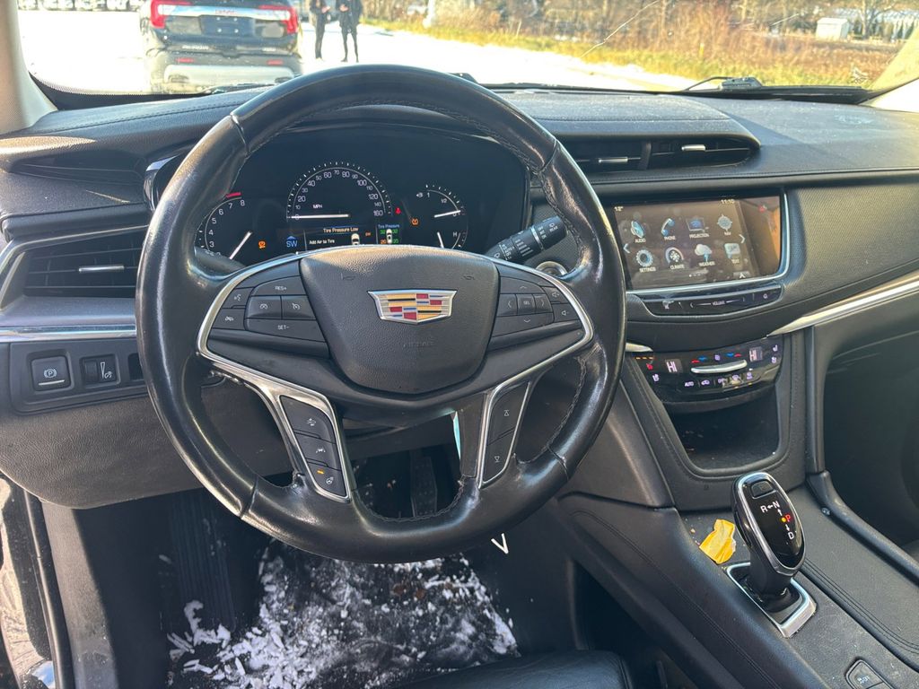 2019 Cadillac XT5 Premium Luxury 9