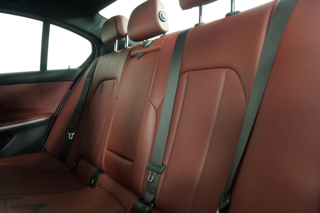 2022 BMW 3 Series 330i 14