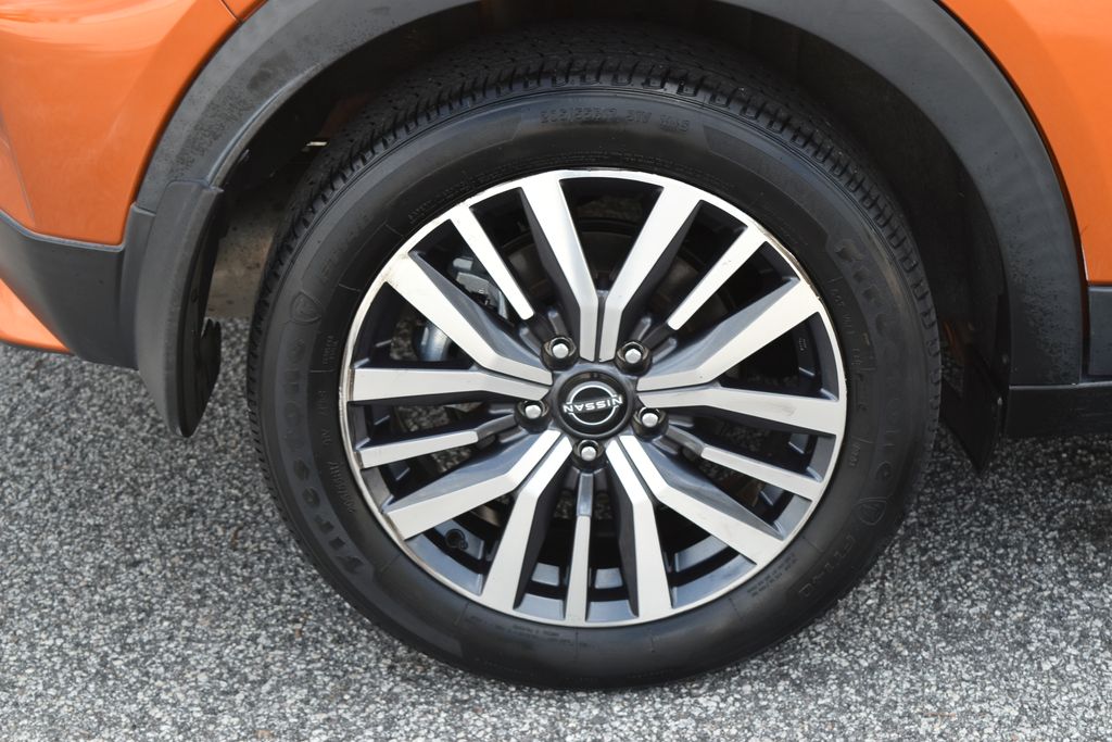 Used 2023 Nissan Kicks SUV