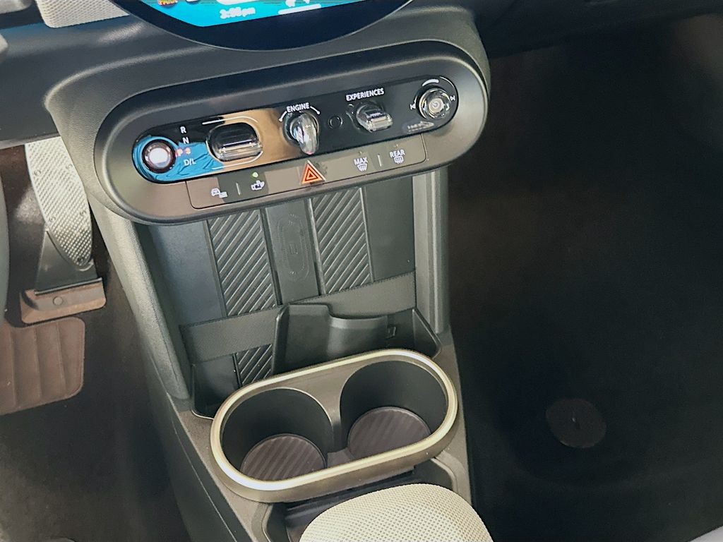 Thumbnail: 2025 MINI Cooper - 16