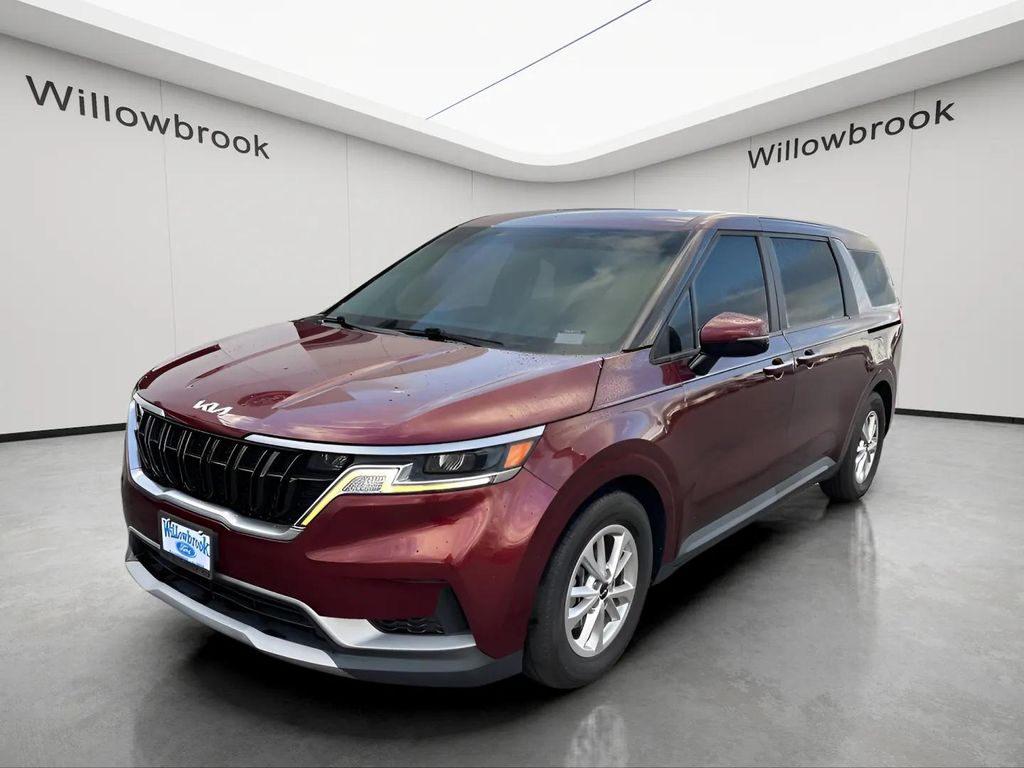 2022 Kia Carnival LX FWD