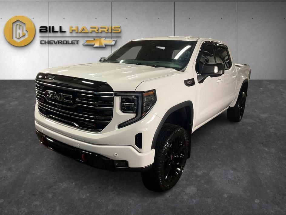 2025 GMC Sierra 1500 AT4 Crew Cab 4WD