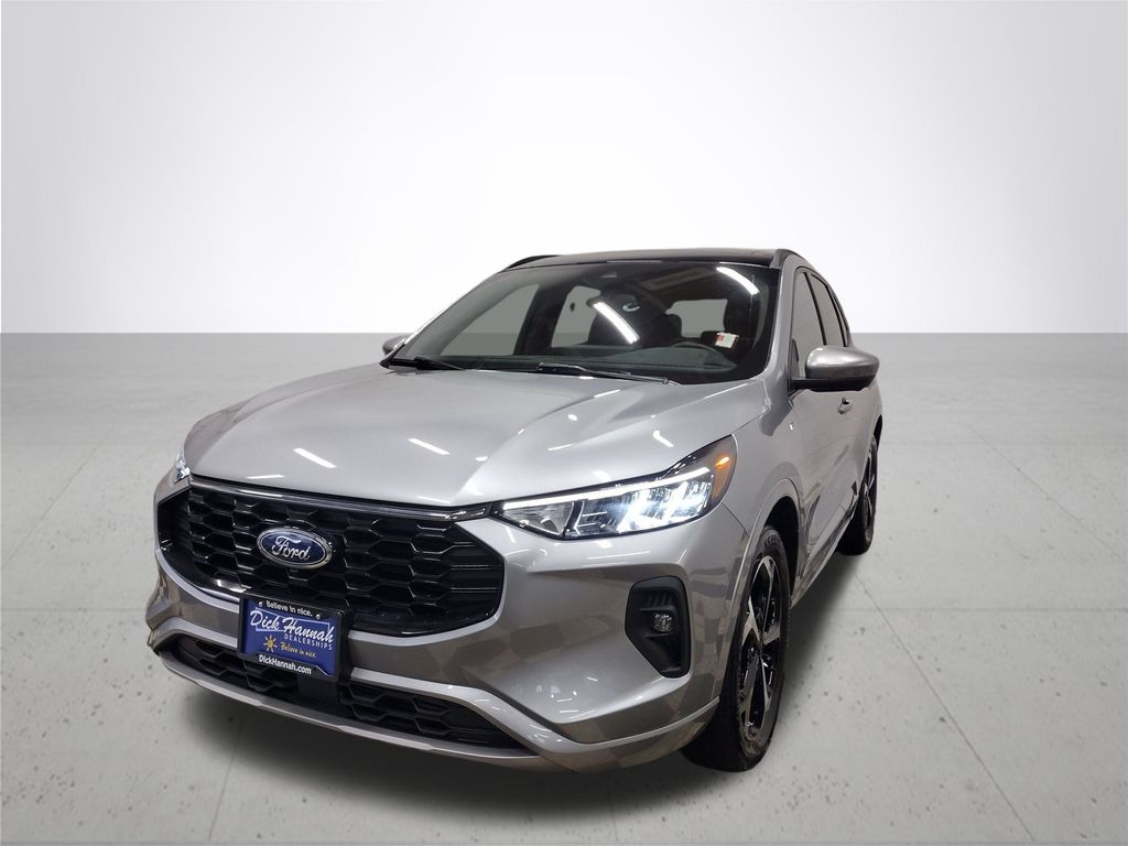 2023 Ford Escape ST-Line Select photo 2