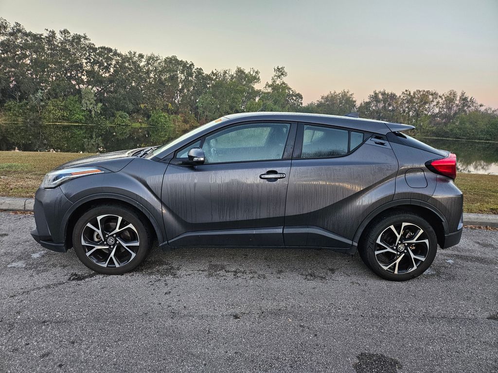 2020 Toyota C-HR LE 2