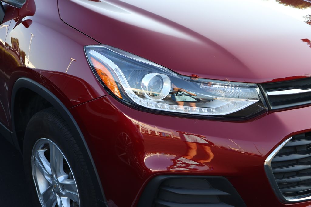 Thumbnail: 2022 Chevrolet Trax - 4