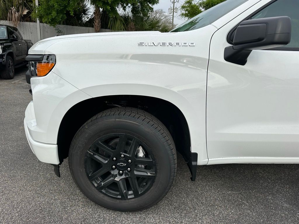 2024 Chevrolet Silverado 1500 Custom 11