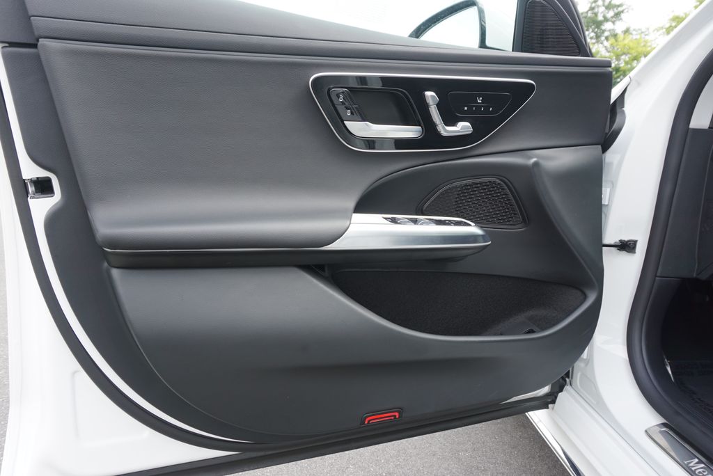 Thumbnail: 2024 Mercedes-Benz E-Class - 20