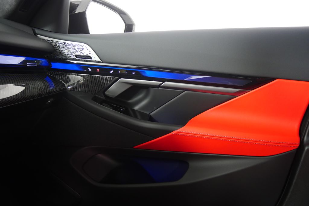 Thumbnail: 2026 BMW M5 - 32