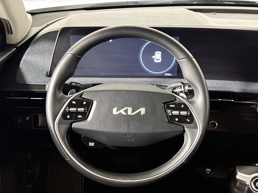 2024 Kia EV6 Light