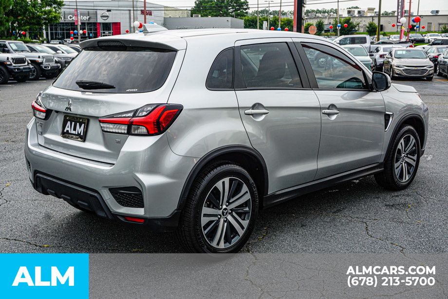 Used 2024 Black Mitsubishi 2.0 SE image 5