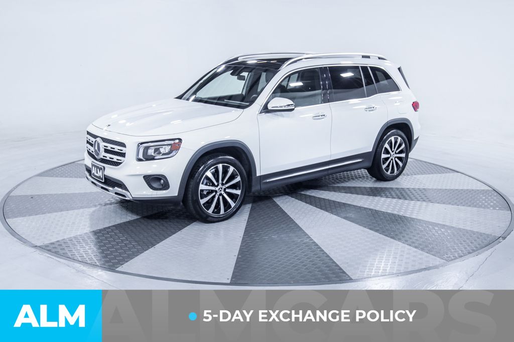 Used 2022 White Mercedes-Benz GLB 250 image 3